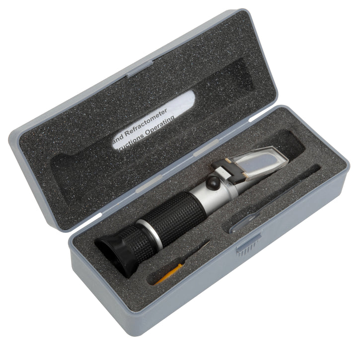 Refractometer